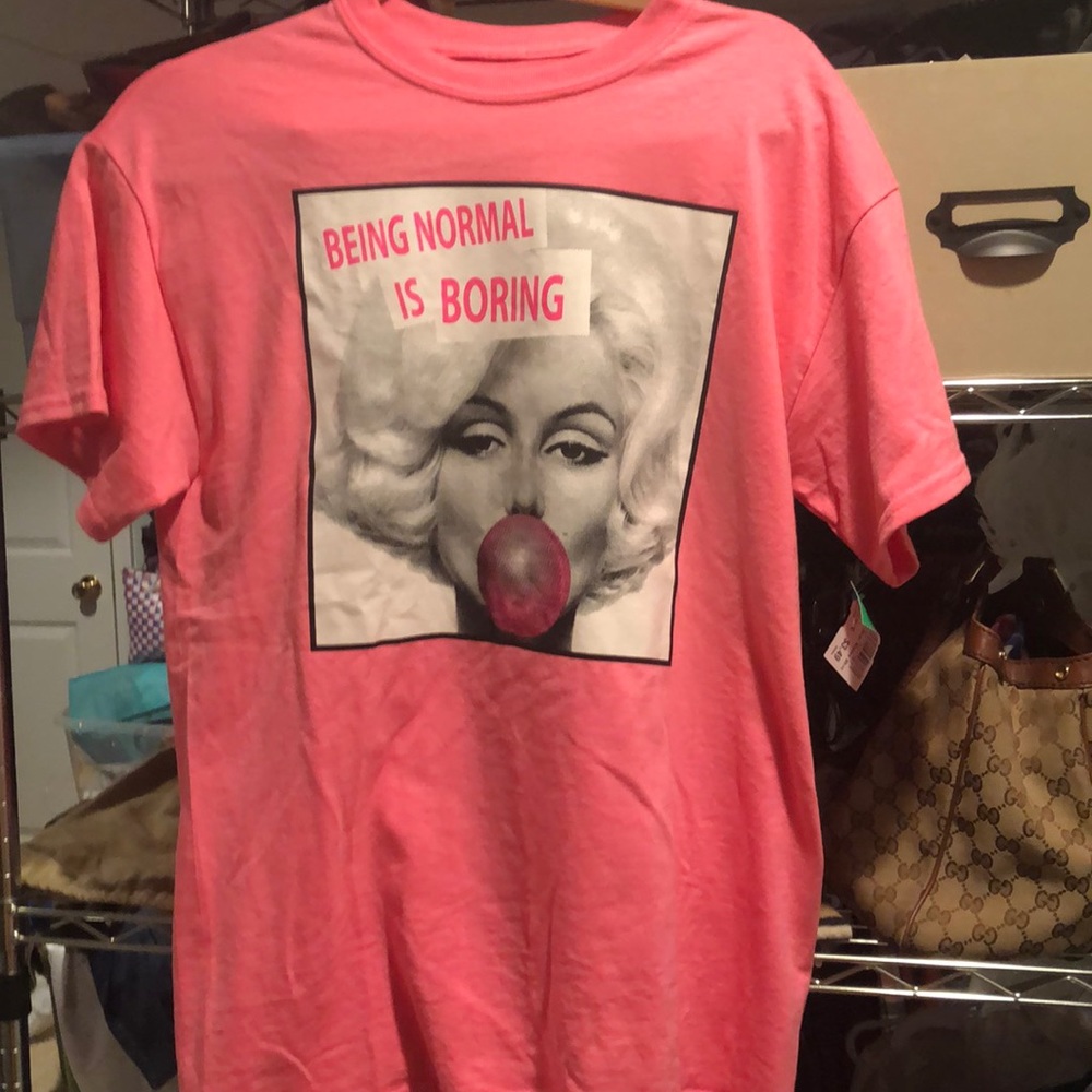 Normal is boring Marilyn Monroe tee size medium